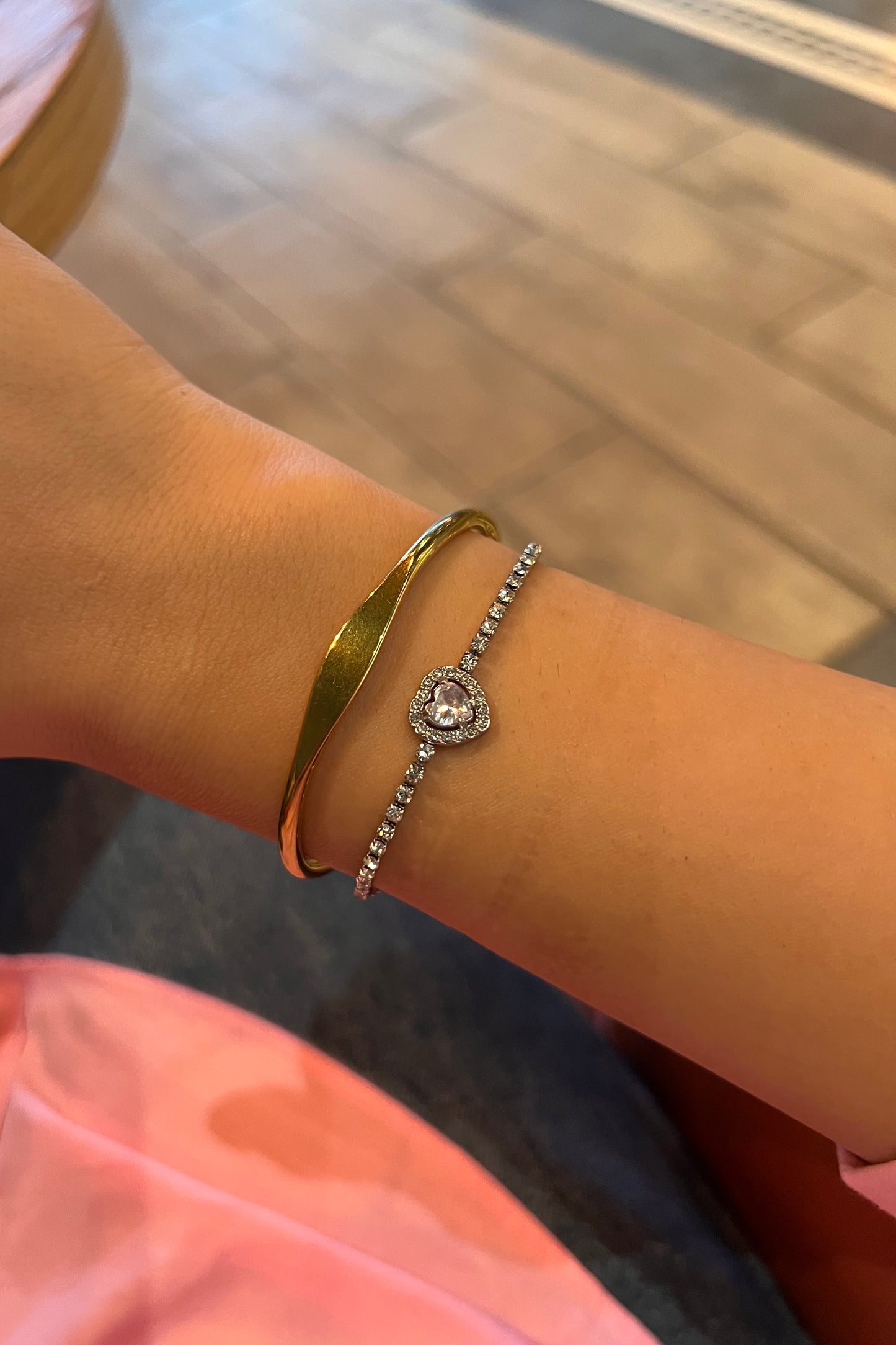 Sparkling heart bracelet