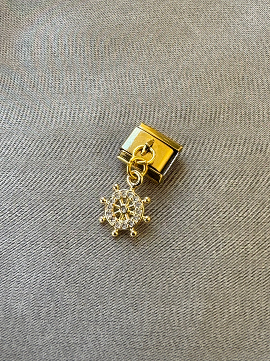 Helm charm