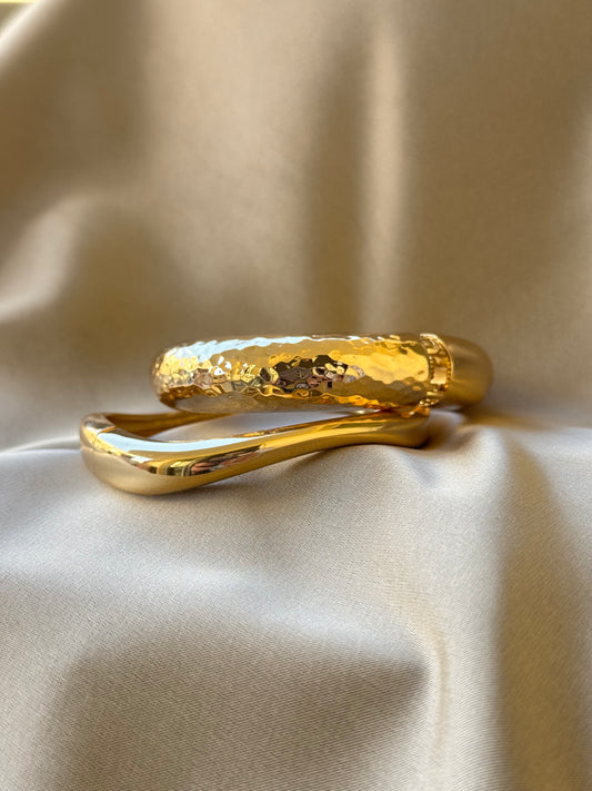 Slim bangle