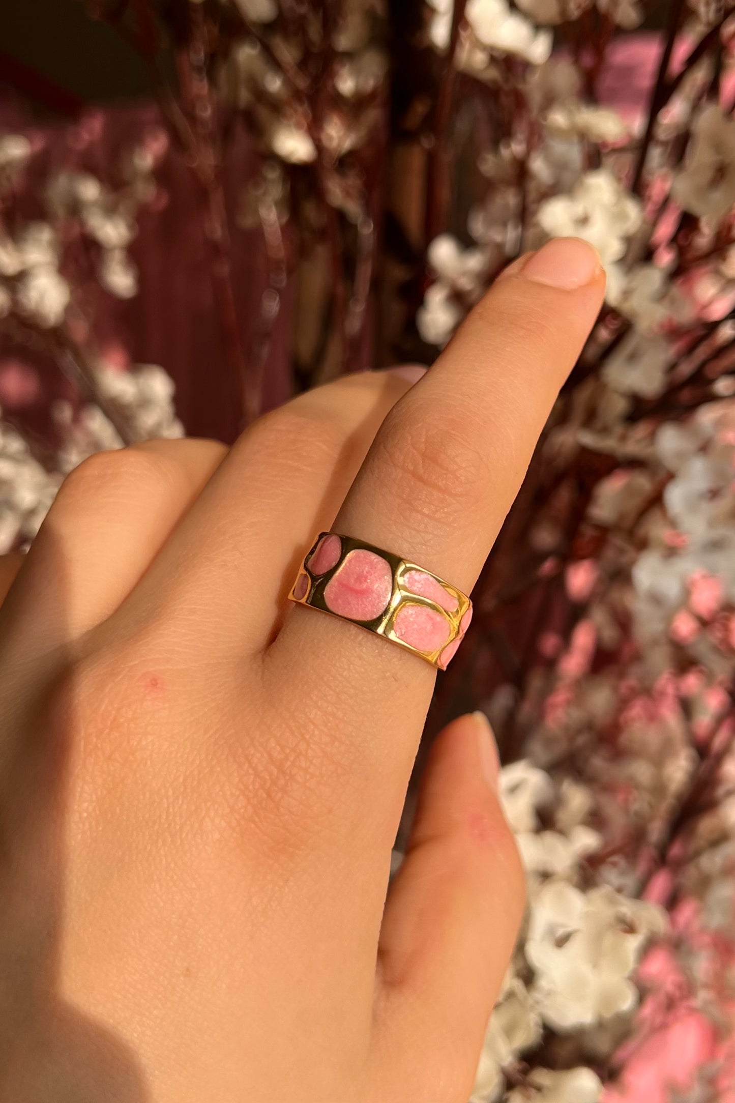 Pink bubbles ring