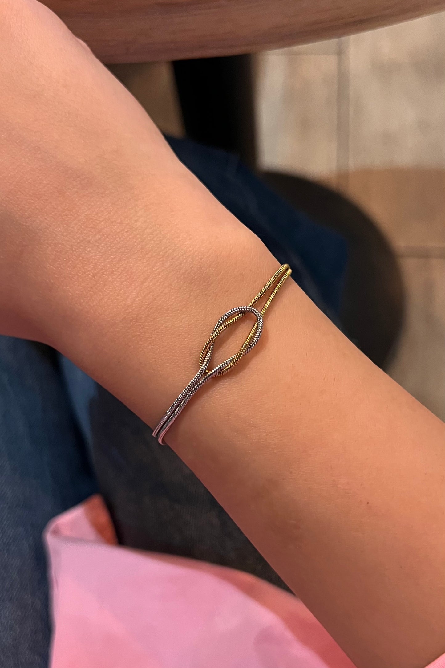 The knot bracelet
