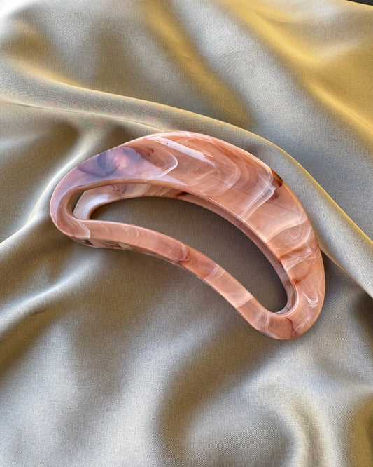 Mocha Curved Clip