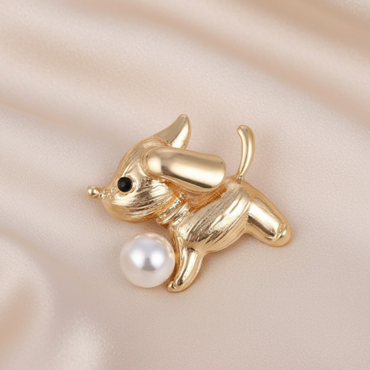 The doggo brooch